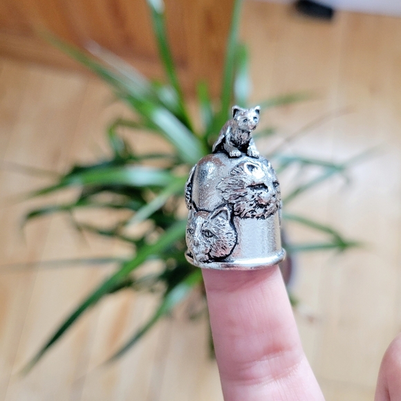 *RARE* Vintage Cat Thimble - Picture 5 of 12